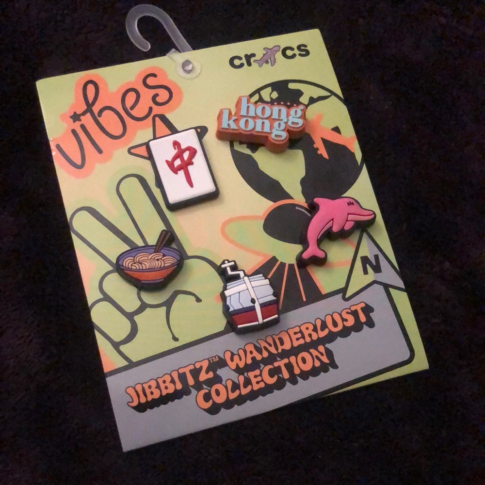Crocs Jibbitz Wanderlust Collection Pins